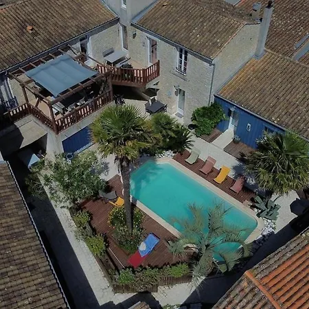 Lejlighed Avec Piscine Au Coeur De St Georges *